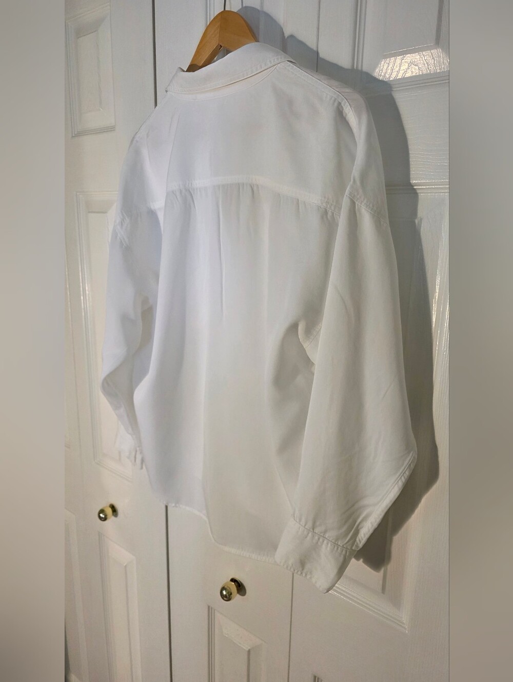 Aritzia Babaton Utility Relaxed White Button-Down Shirt with Patch Pockets - Picture 10 of 12